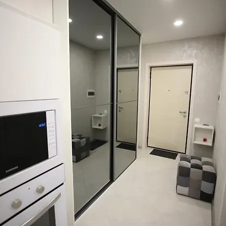 Amelia Mayak Minska Apartment *